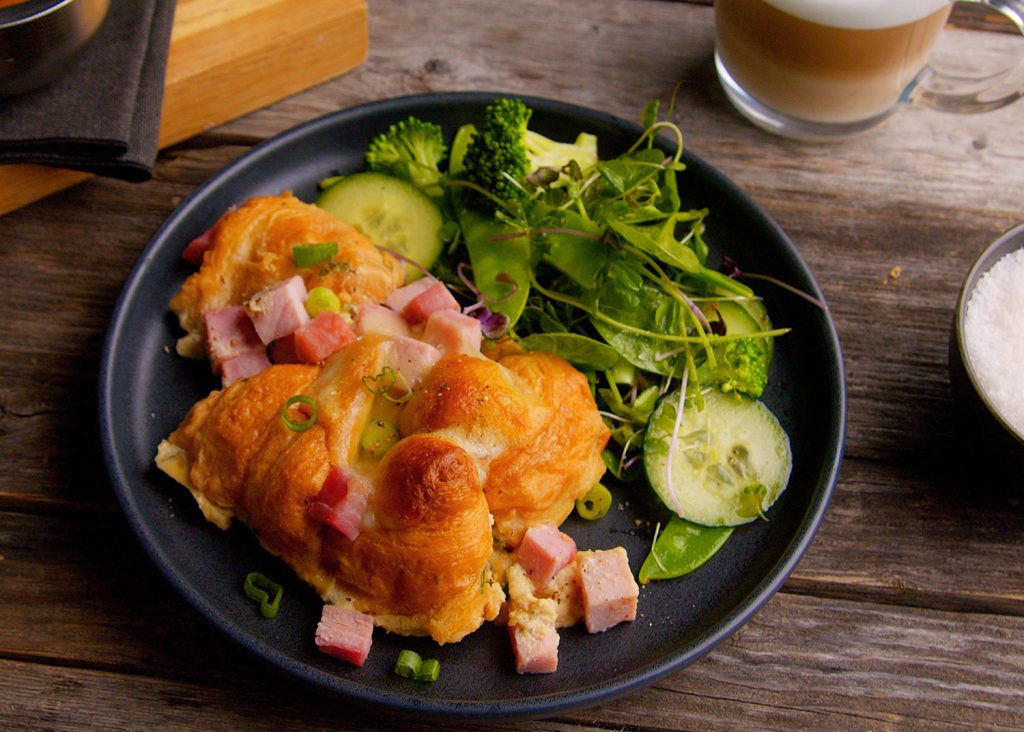 Ham and croissant casserole
